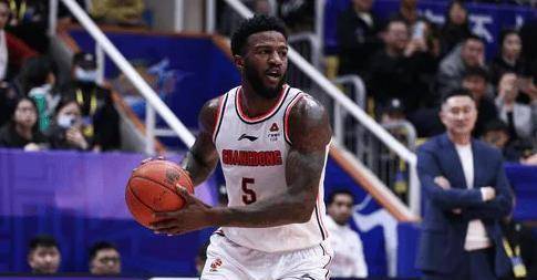 关于田径赛场再起风云：塞外赤兔队火力全开东海火箭队，新援首秀制胜细节处理更胜一筹的信息